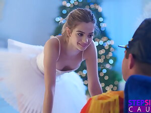 Flexible Ballerina Molly To the point Gets Fucked In Splits By Nathan Bronson During Practice