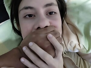 Follando a mi hermanastra toothbrush su uniforme escolar hasta que se despierte